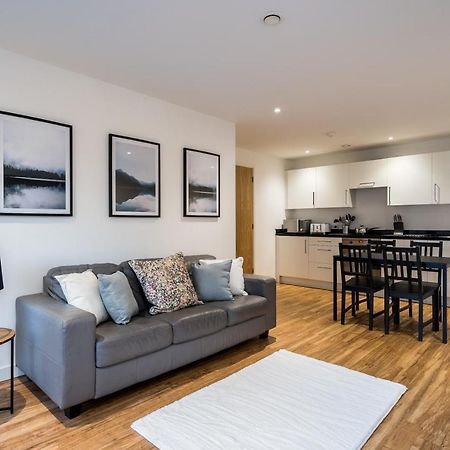 סלפורד Cozy Stays The Exchange Manchester City Centre מראה חיצוני תמונה