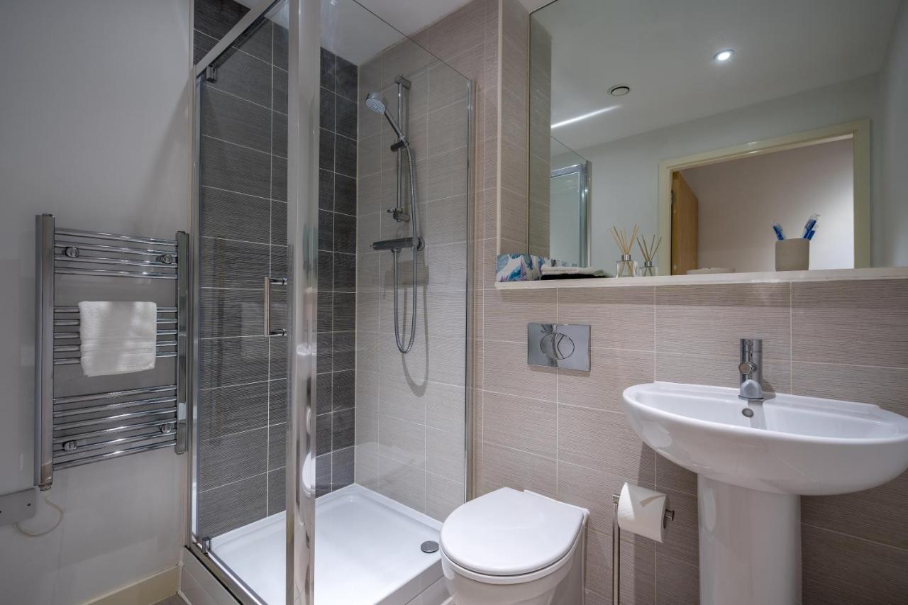 סלפורד Cozy Stays The Exchange Manchester City Centre מראה חיצוני תמונה
