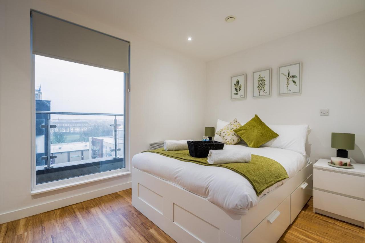 סלפורד Cozy Stays The Exchange Manchester City Centre מראה חיצוני תמונה